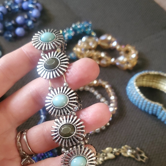 Mixed Beaded Bracelet Lot in Blue, Turquoise, Gold, Black - Picture 8 of 12